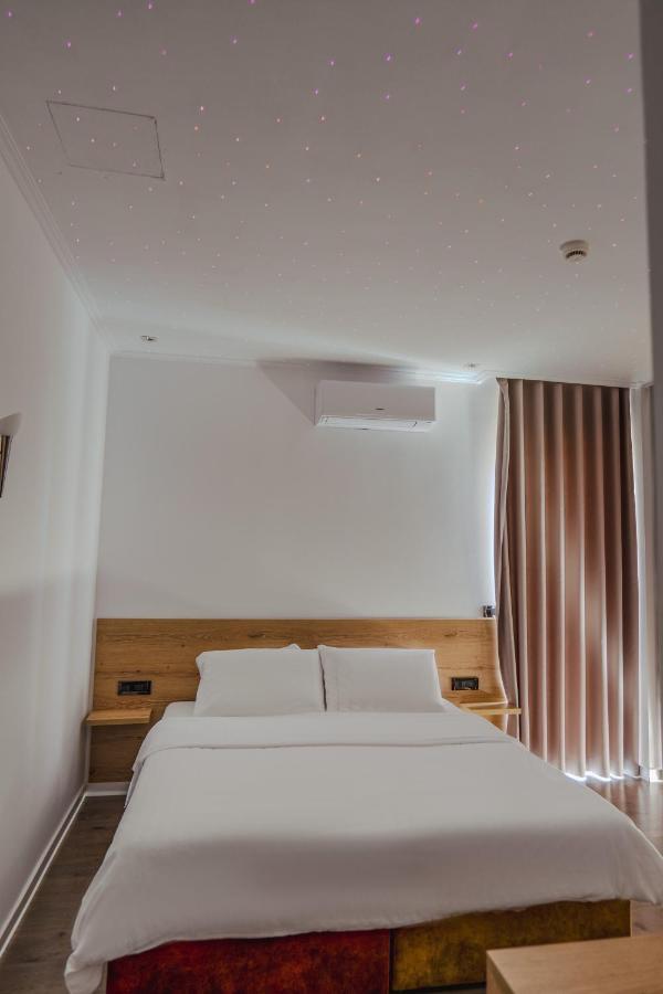 Asi Rooftop Hotel Sarande Exterior photo